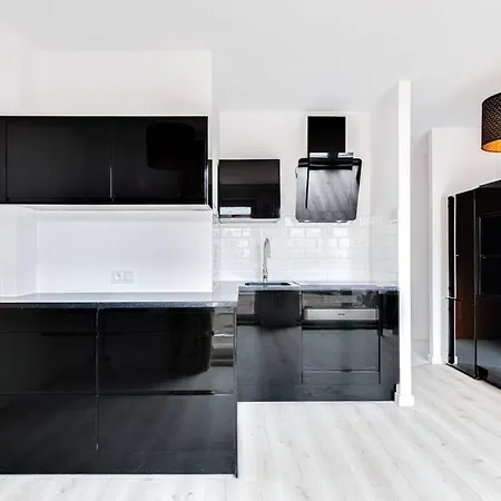 Апартаменти Apartament Przy Dworcu Swiebodzkim Na Ulicy Pochylej Вроцлав