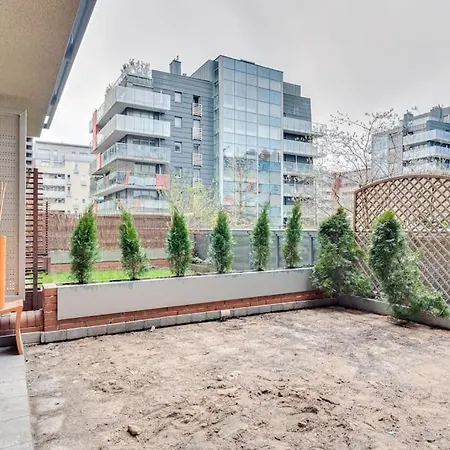 Апартаменты Apartament Przy Dworcu Swiebodzkim Na Ulicy Pochylej Вроцлав